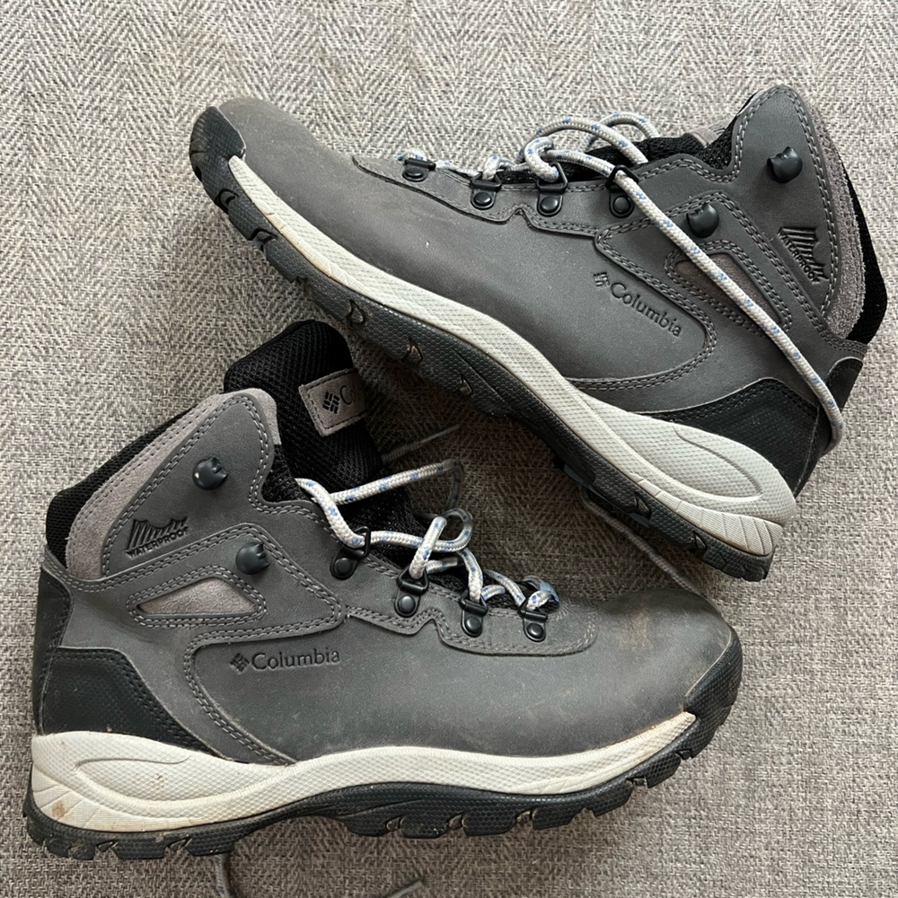 Columbia Women's Newton Ridge Plus Waterproof Amped Hiking Boot - Size 10.5